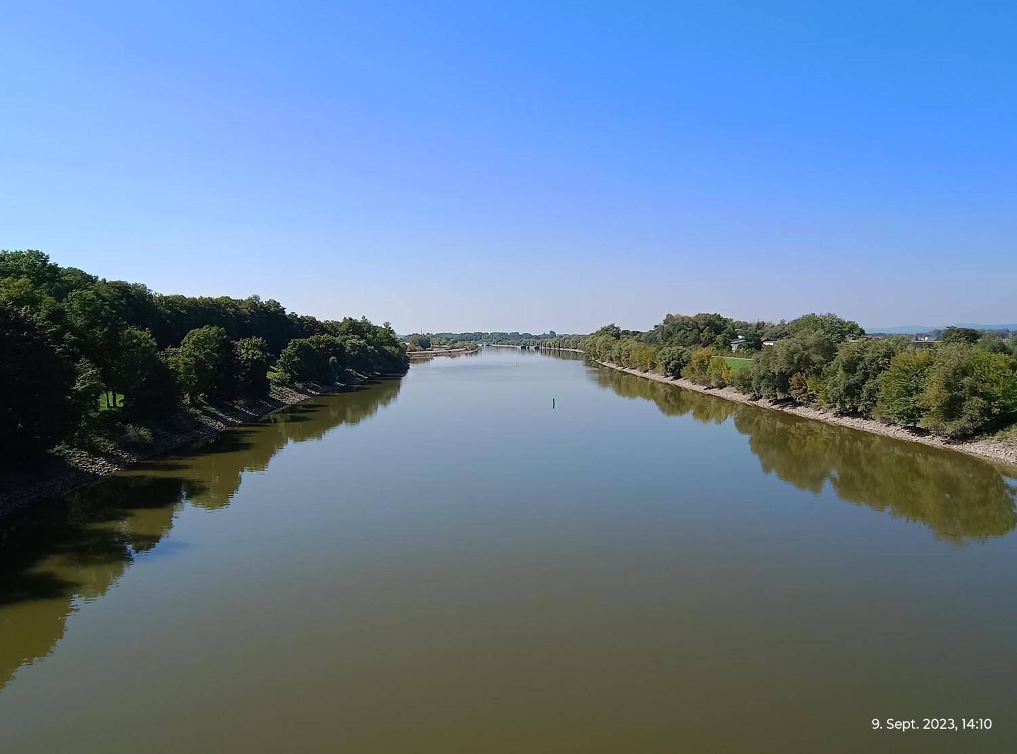 G.A.D.D Ferienwohnung/Glueck An Der Donau 施特劳宾 外观 照片