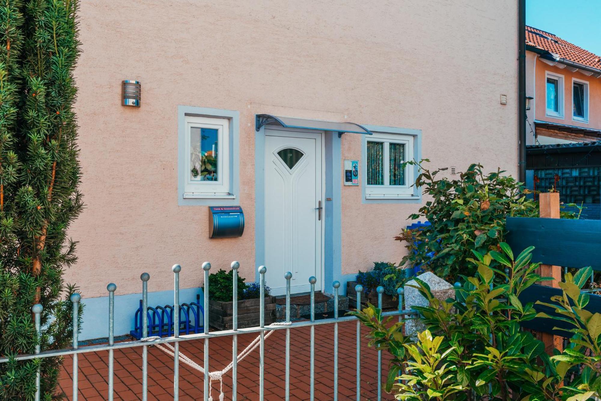G.A.D.D Ferienwohnung/Glueck An Der Donau 施特劳宾 外观 照片